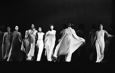 Black and White photo of dancers