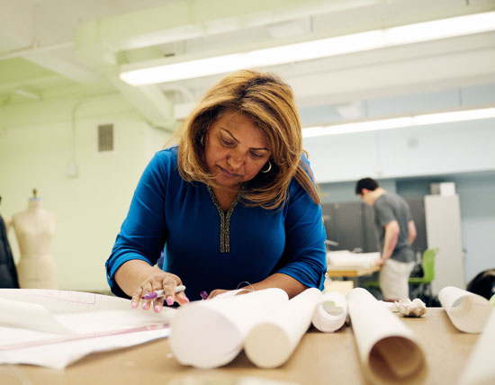 woman making notes 