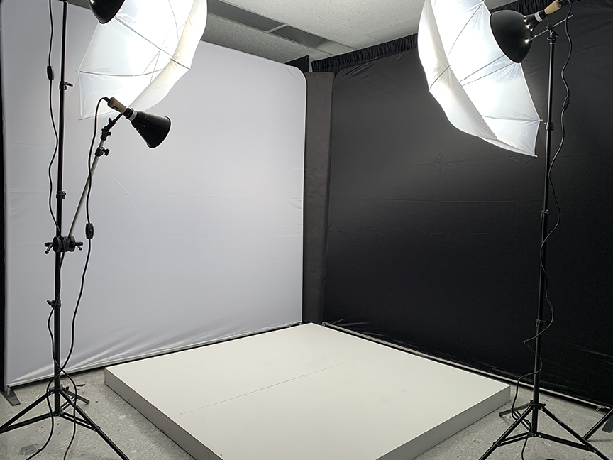 Example of correcly set up Camera, Lights with Diffusers and art