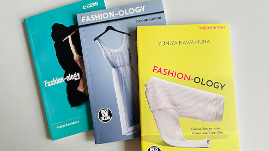 Fashionology books by Yuniya (Yuni) Kawamura