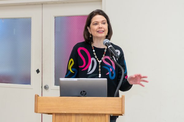 christine pomeranz at podium