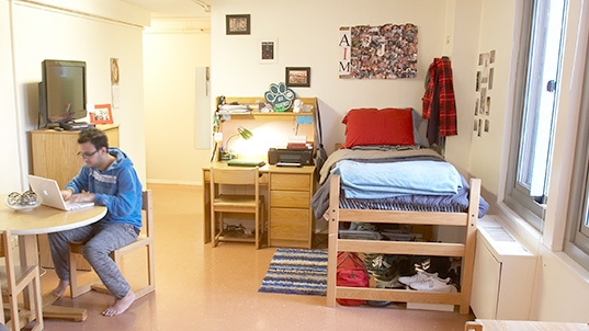 https://www.fitnyc.edu/images/life-at-fit-residential-life-residential-halls-coed-hall.jpg