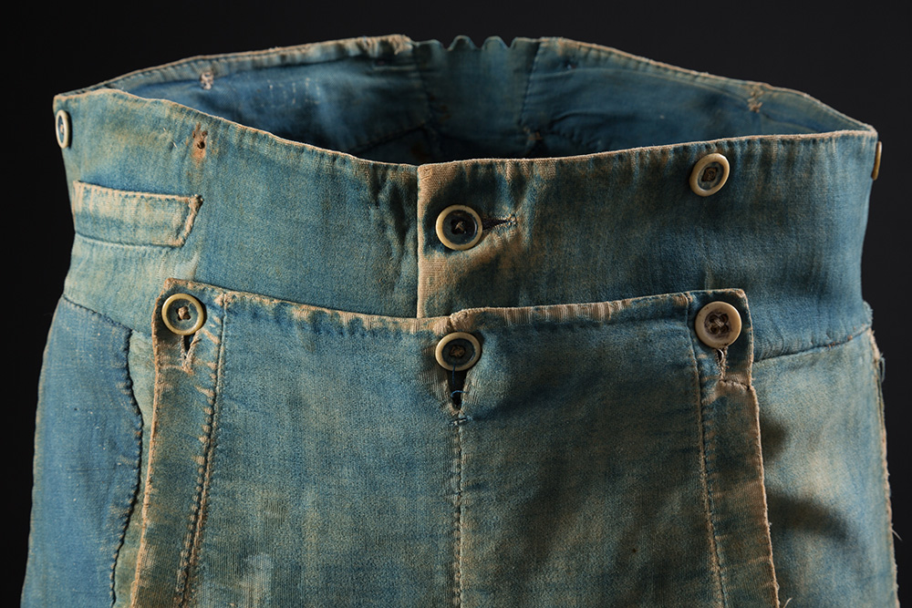 close up of denim pants 