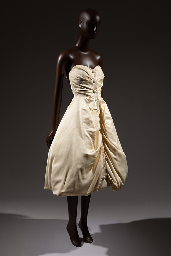 Evening dress, by Cristobal Balenciaga. Paris, France, mid-20th century  THIRD PARTY RIGHTS APPLY