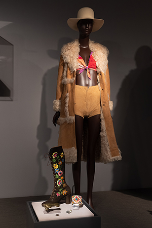 installation image 1970s ensemble
