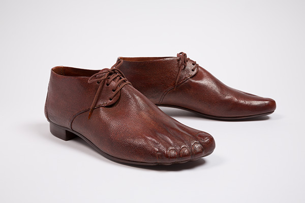 Man's leather lace up shoes in brown leather with molded realistic toe front, inspired by Magritte with with stacked heel